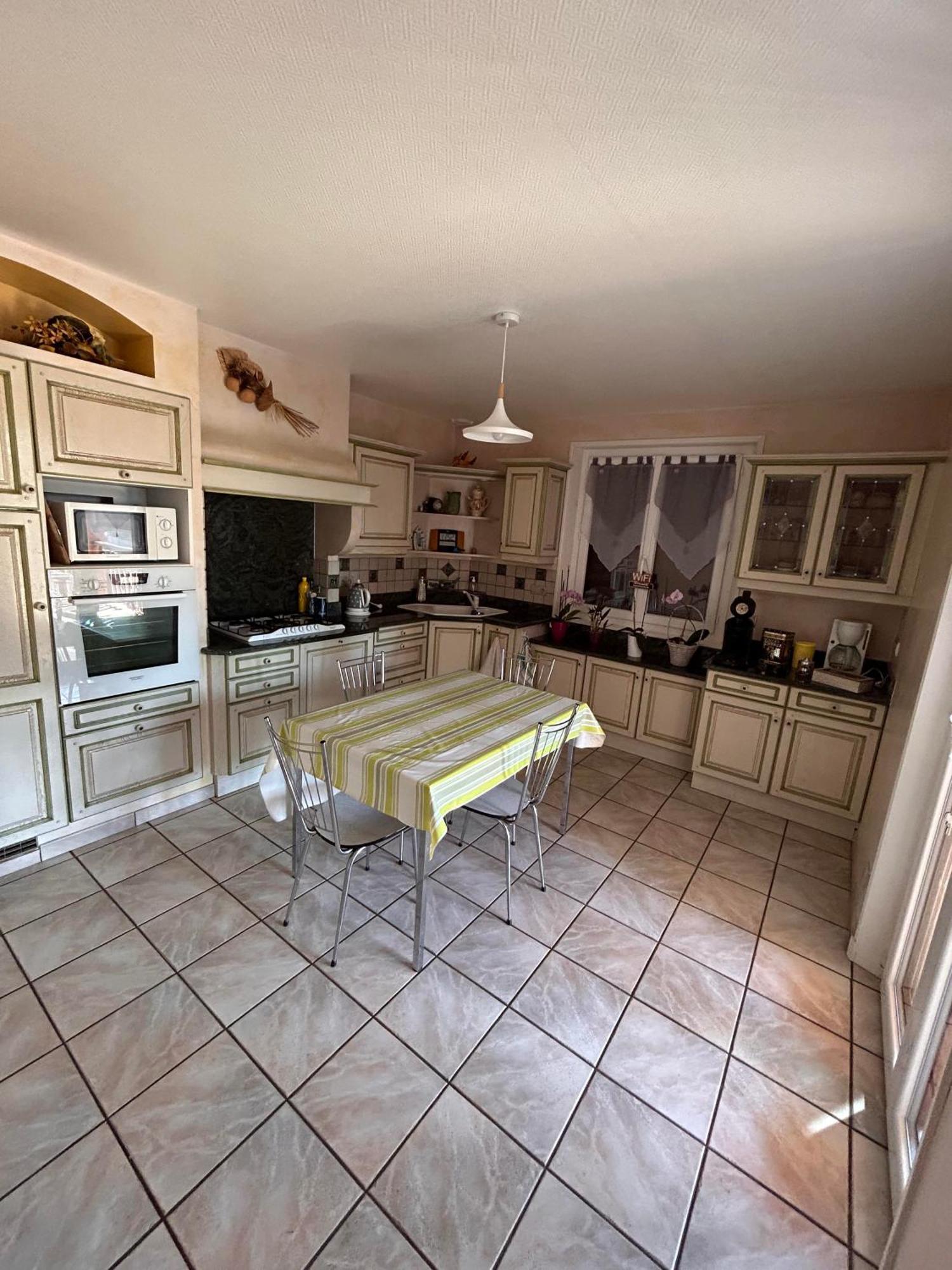 Bas-en-Basset Chambres Des Arrys מראה חיצוני תמונה